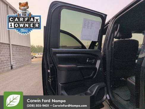 Used 2021 Nissan Titan PRO-4X w/ Pro-4x Convenience Package AWD/4WD image 25