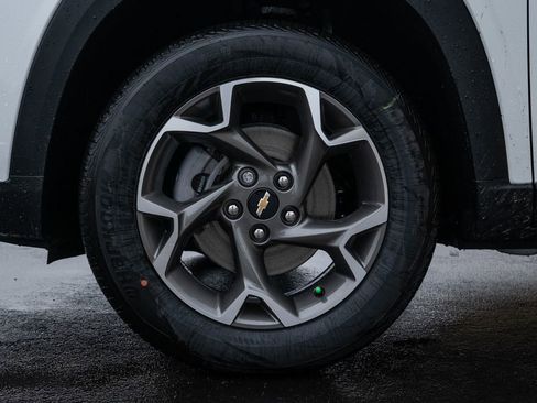 New 2026 Chevrolet Trax LT image 8