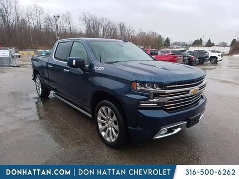 Used 2019 Chevrolet Silverado 1500 High Country w/ Technology Package AWD/4WD image 6