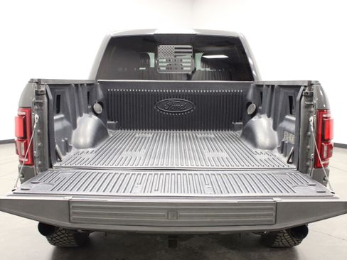 Used 2020 Ford F150 Raptor w/ Equipment Group 802A Luxury AWD/4WD image 17