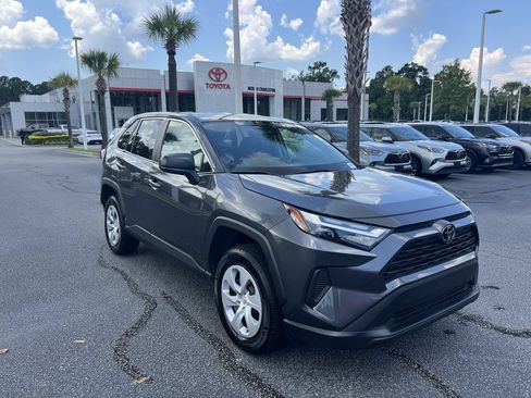 Used 2024 Toyota RAV4 LE FWD image 2