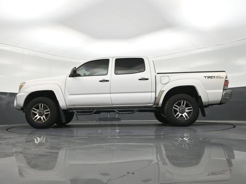 Used 2012 Toyota Tacoma PreRunner w/ SR5 Pkg RWD image 24