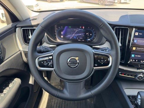Certified 2025 Volvo XC60 B5 Plus w/ Protection Package Premier image 11