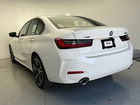 Certified 2023 BMW 330i xDrive Sedan w/ Driving Assistance Package image 4