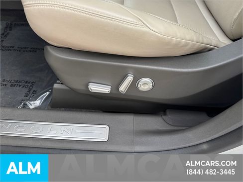 Used 2024 Lincoln Nautilus Premier w/ Equipment Group 102A image 11