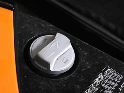 Used 2023 McLaren GT image 22