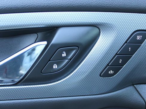 Used 2019 Chevrolet Traverse Premier w/ LPO, 'HIT The Road' Package image 47