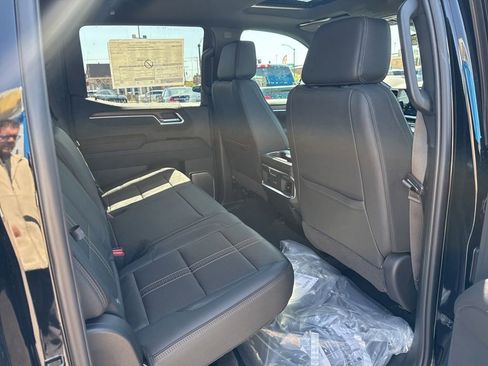 New 2026 Chevrolet Silverado 1500 High Country w/ Midnight Edition AWD/4WD image 34