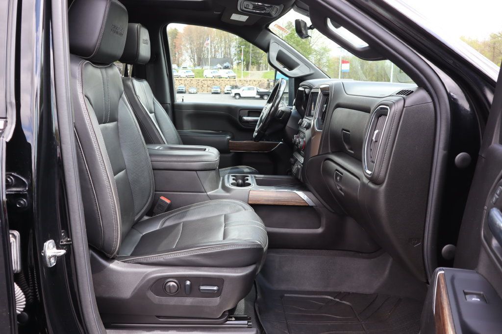 Used 2022 Chevrolet Silverado 3500 High Country AWD/4WD image 22