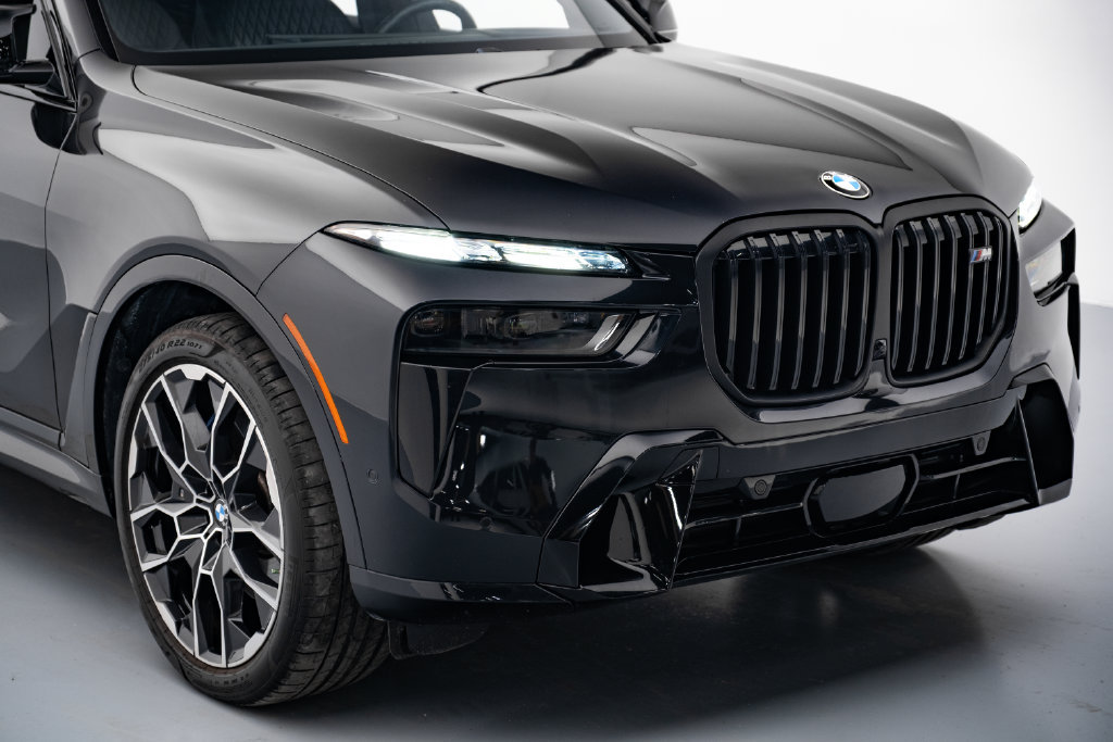Used 2025 BMW X7 M60i w/ Executive Package AWD/4WD image 5