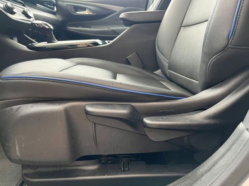 Used 2025 Buick Envista Sport Touring image 22