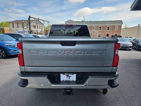 Used 2024 Chevrolet Silverado 2500 LTZ w/ LTZ Premium Package AWD/4WD image 6