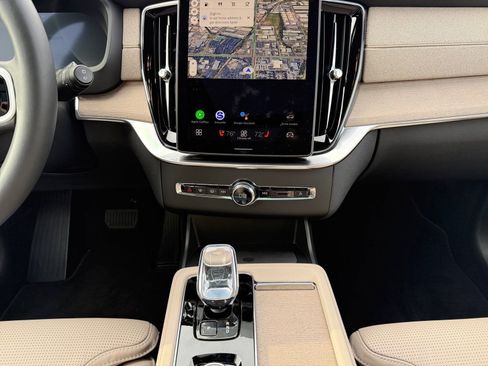 New 2026 Volvo XC90 B6 Ultra w/ Lounge Package image 10