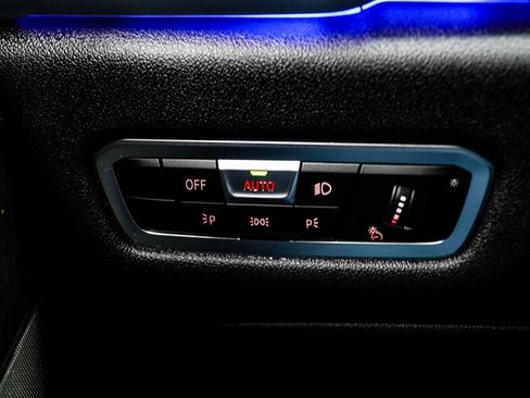 Used 2022 BMW X5 M50i w/ Premium Package image 35