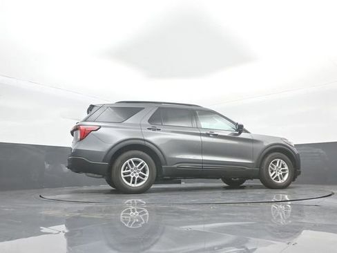 New 2026 Ford Explorer Active RWD image 39