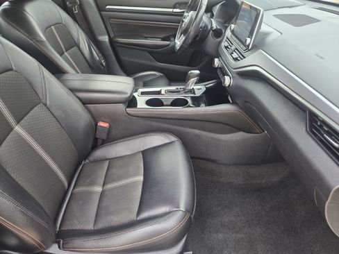 Certified 2023 Nissan Altima 2.5 SR image 18
