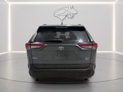 Used 2019 Toyota RAV4 XLE image 5