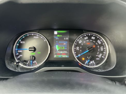 Used 2022 Toyota RAV4 SE w/ Convenience Package AWD/4WD image 17