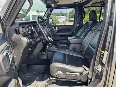 Used 2021 Jeep Gladiator Overland AWD/4WD image 17
