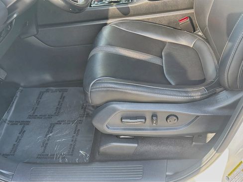 Used 2024 Honda Pilot EX-L image 17