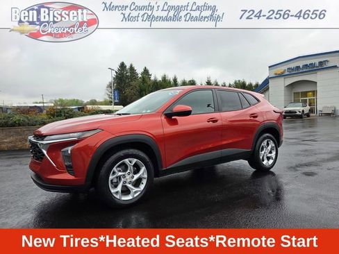 Used 2024 Chevrolet Trax LS w/ LS Convenience Package FWD image 1