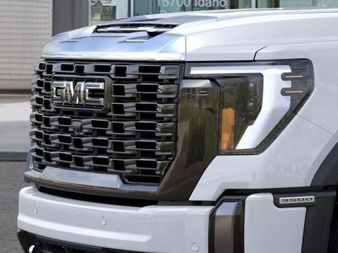 New 2026 GMC Sierra 3500 Denali Ultimate AWD/4WD image 13
