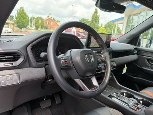 Certified 2026 Honda Passport TrailSport image 18