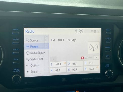 Used 2020 Toyota Tacoma TRD Off-Road w/ TRD Premium Off Road Package image 16