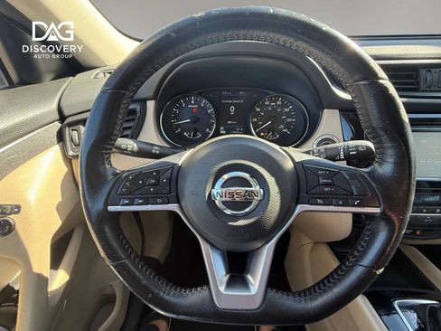 Used 2020 Nissan Rogue SV AWD/4WD image 30