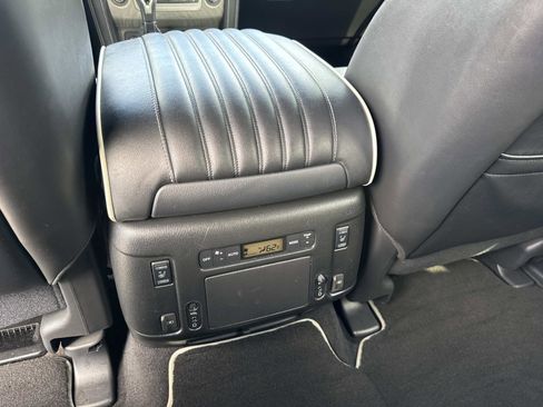 Used 2019 INFINITI QX80 Limited image 17