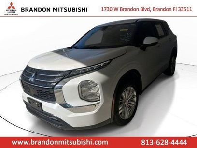 Used 2022 Mitsubishi Outlander ES