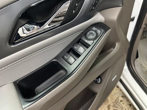 Used 2019 Chevrolet Traverse Premier AWD/4WD image 16
