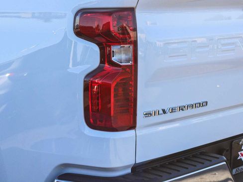 Used 2022 Chevrolet Silverado 1500 LT image 7