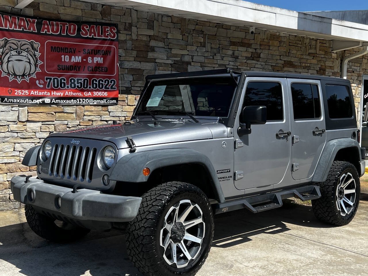 Used 2015 Jeep Wrangler Unlimited Sport w/ Quick Order Package 24S AWD/4WD image 2