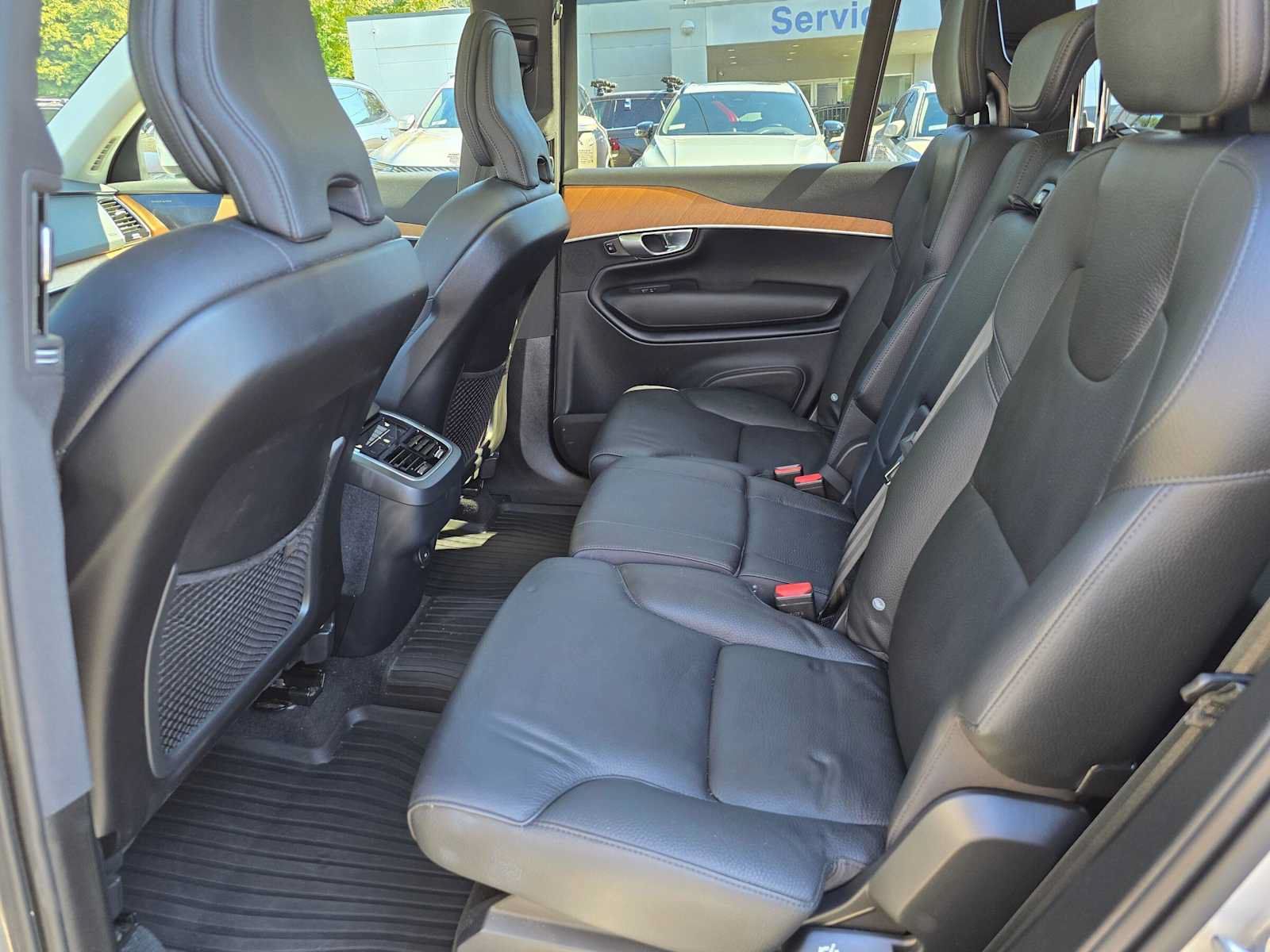 Used 2024 Volvo XC90 B6 Plus w/ Protection Package Premier AWD/4WD image 18