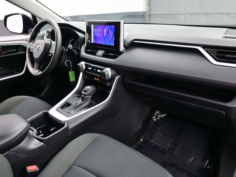 Used 2024 Toyota RAV4 LE image 14