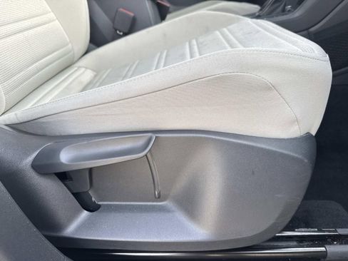 Used 2024 Volkswagen Tiguan S image 13