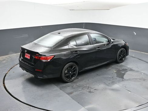 New 2025 Nissan Sentra SR w/ Midnight Edition image 26