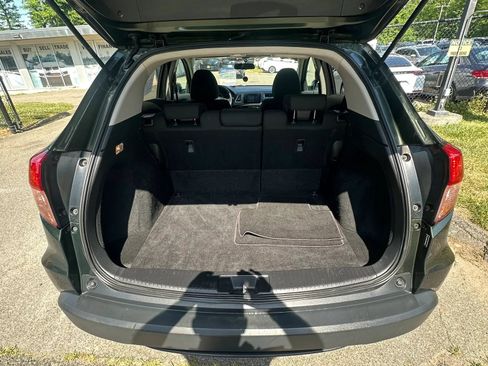 Used 2017 Honda HR-V EX image 9