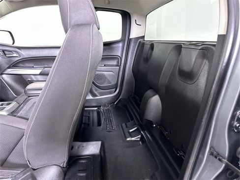 Used 2022 Chevrolet Colorado LT w/ Fleet Safety Package image 26