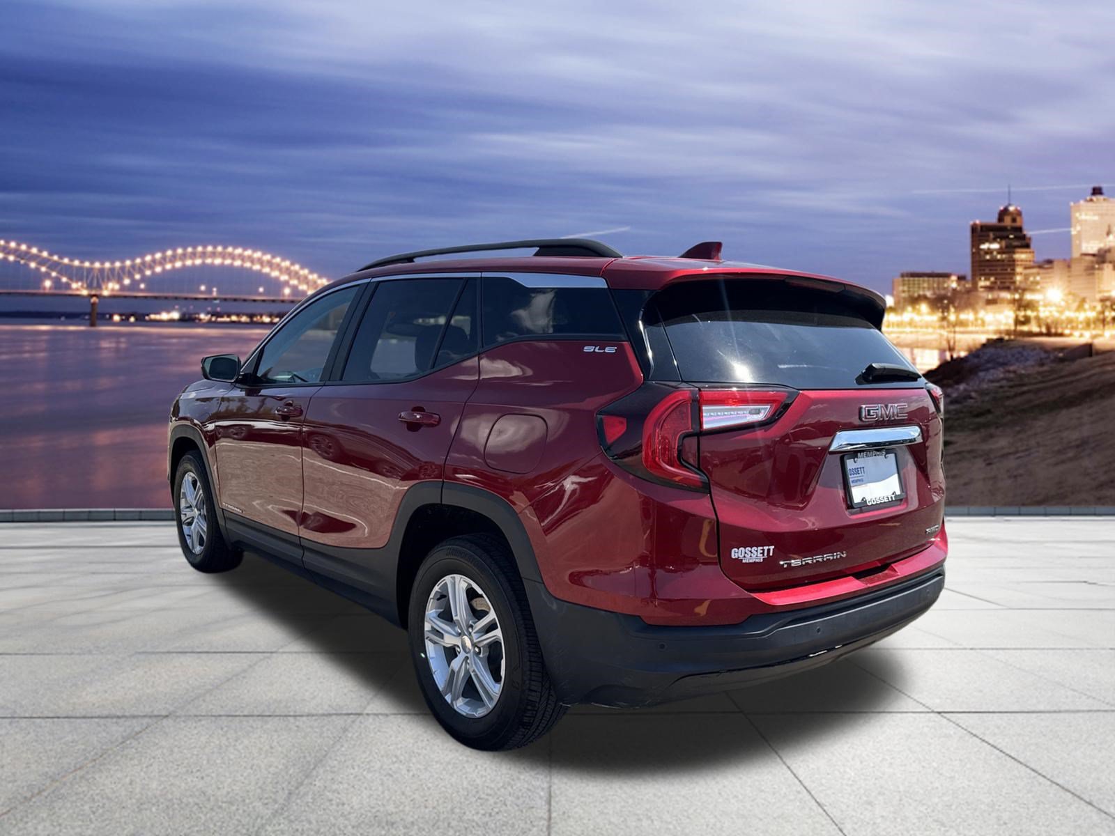 Used 2023 GMC Terrain SLE w/ Driver Convenience Package AWD/4WD image 3