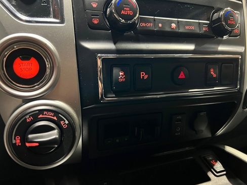 Used 2018 Nissan Titan PRO-4X image 32