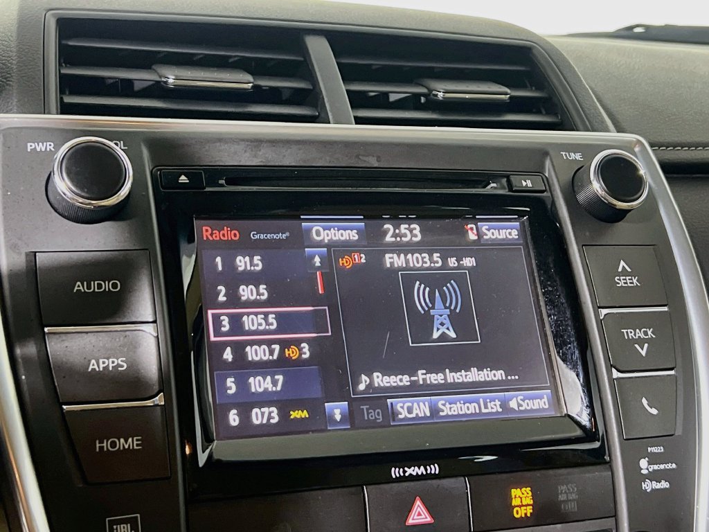 Used 2017 Toyota Camry XLE FWD image 25