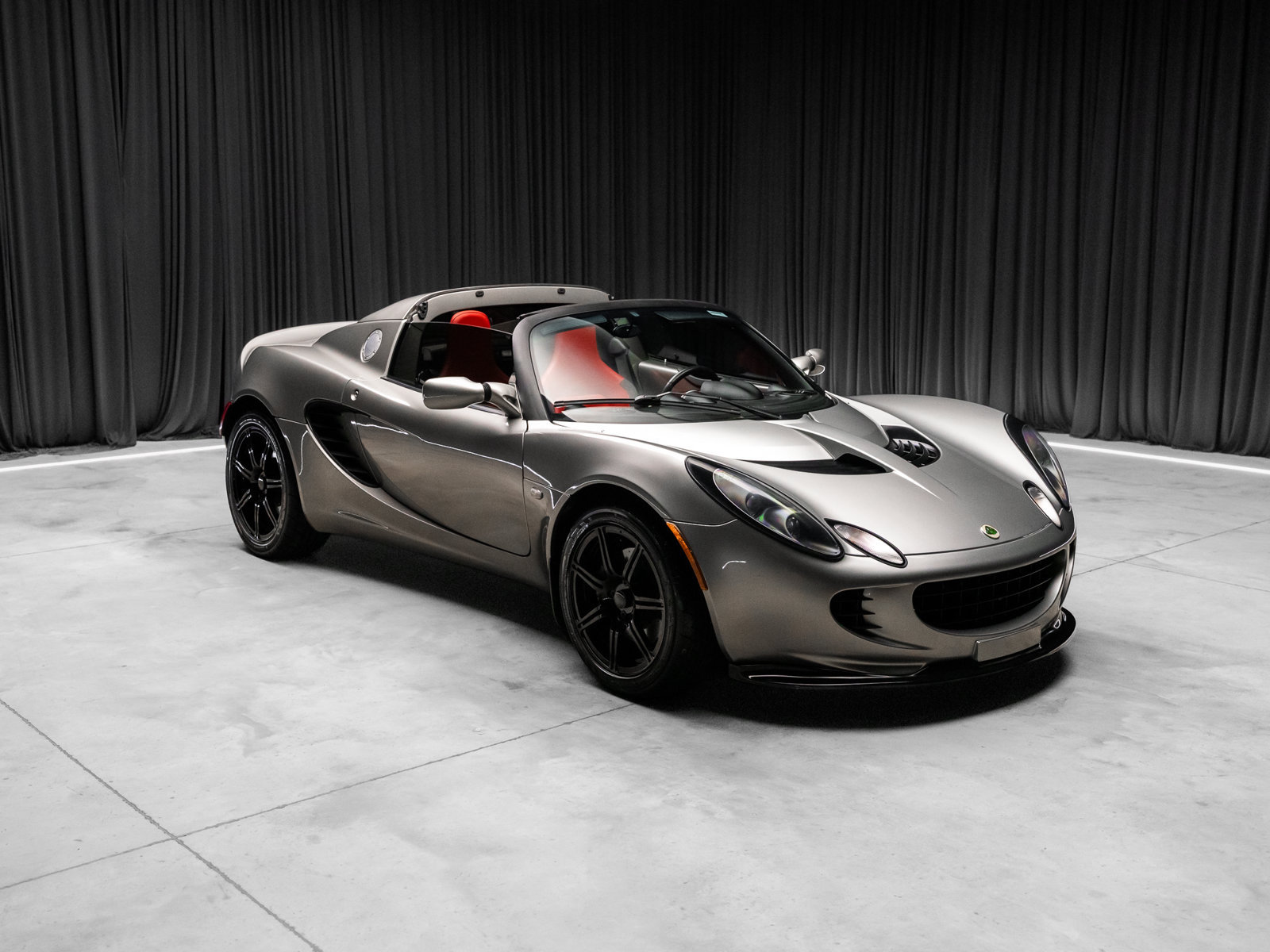 Used 2005 Lotus Elise RWD image 11