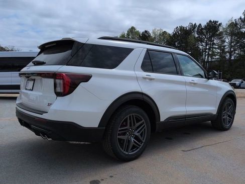 New 2026 Ford Explorer ST AWD/4WD image 4