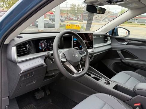 New 2026 Volkswagen Tiguan SE AWD/4WD image 10