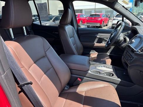 Used 2025 Honda Ridgeline RTL image 11