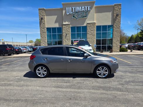 Used 2012 Kia Forte SX FWD image 1