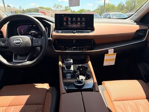New 2026 Nissan Rogue Platinum AWD/4WD image 26