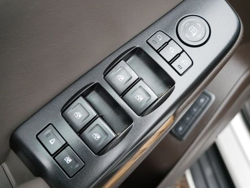 Used 2019 GMC Yukon Denali w/ Open Road Package image 14